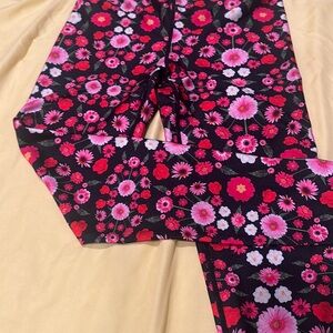 Terez Floral Leggings 🩷🖤 XS slimming